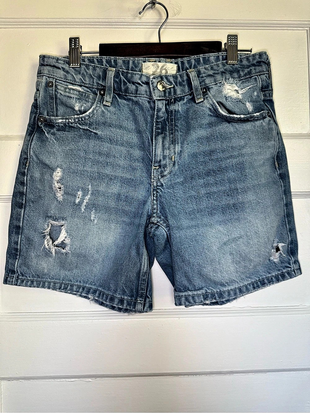 Free People We the Free Distressed Denim Jean Shorts Blue Laid Back Boho Chic 26